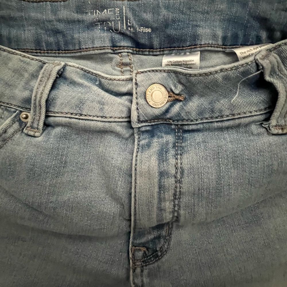 Time and Tru jean shorts - Picture 3 of 4